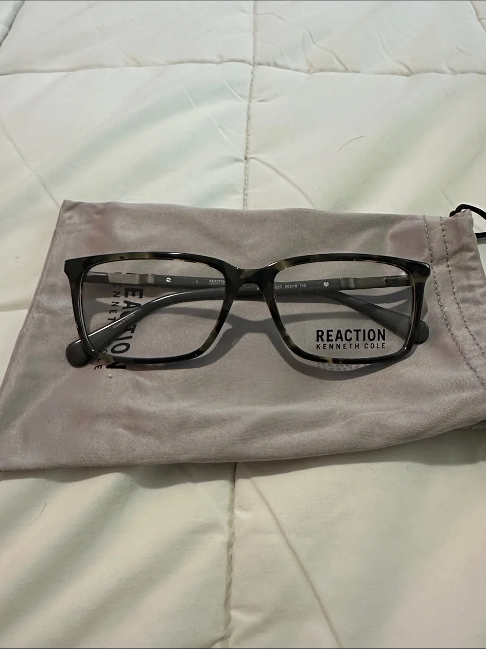 Reaction Kenneth Cole Tortoiseshell Rectangular Glasses in Brown and Black